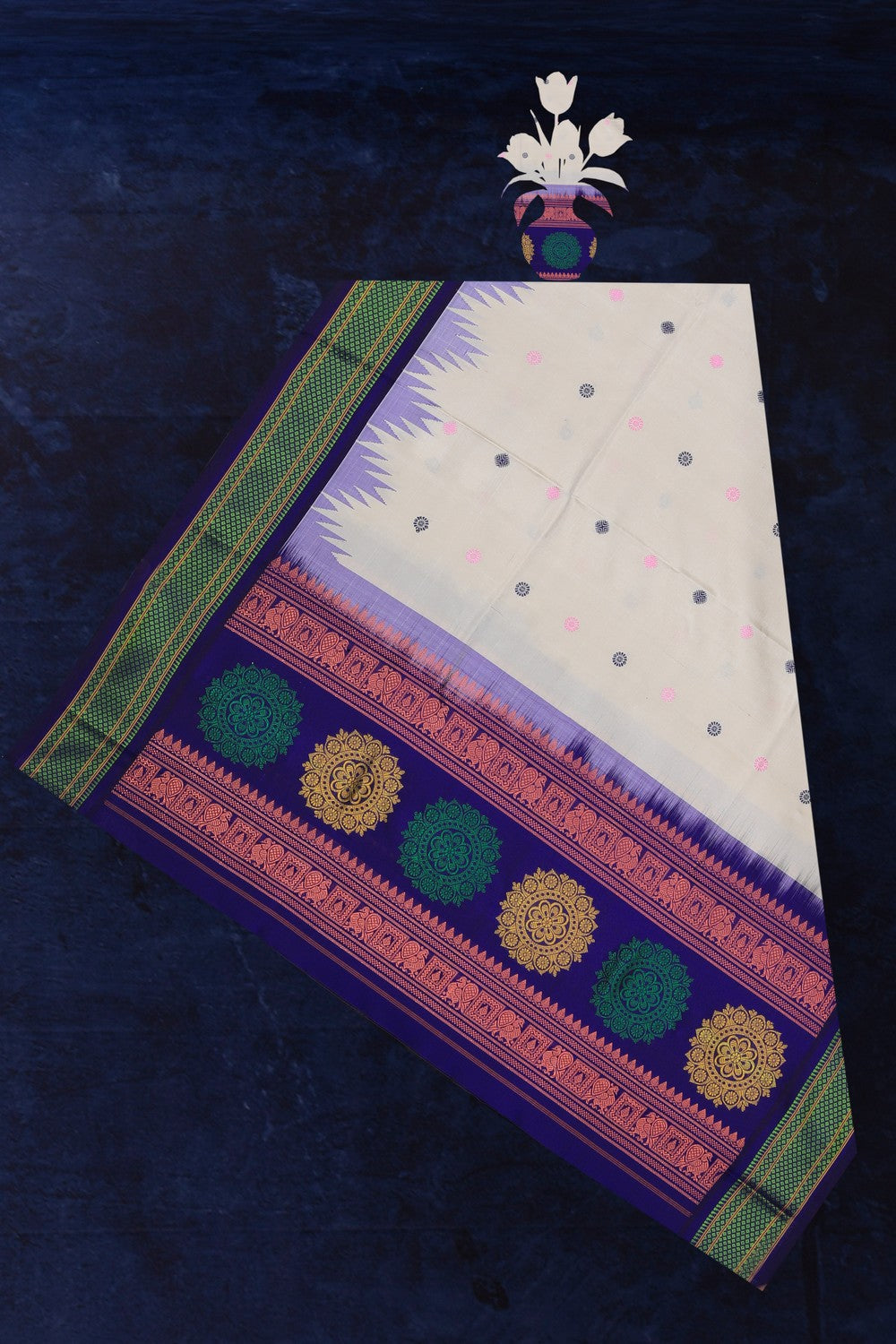Gadwal Silk Beige Dupatta