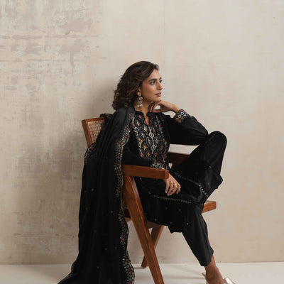 trueBrowns Black Velvet Geometric Embroidered Kurta Pant Dupatta Set