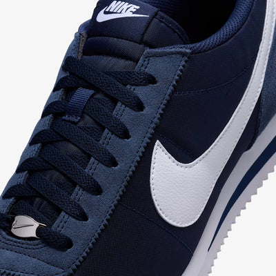 Nike | CORTEZ TXT  { MIDNIGHT NAVY/WHITE