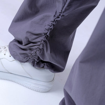 Men's Grey Relaxed Fit Solid Utility Cargo Jogger