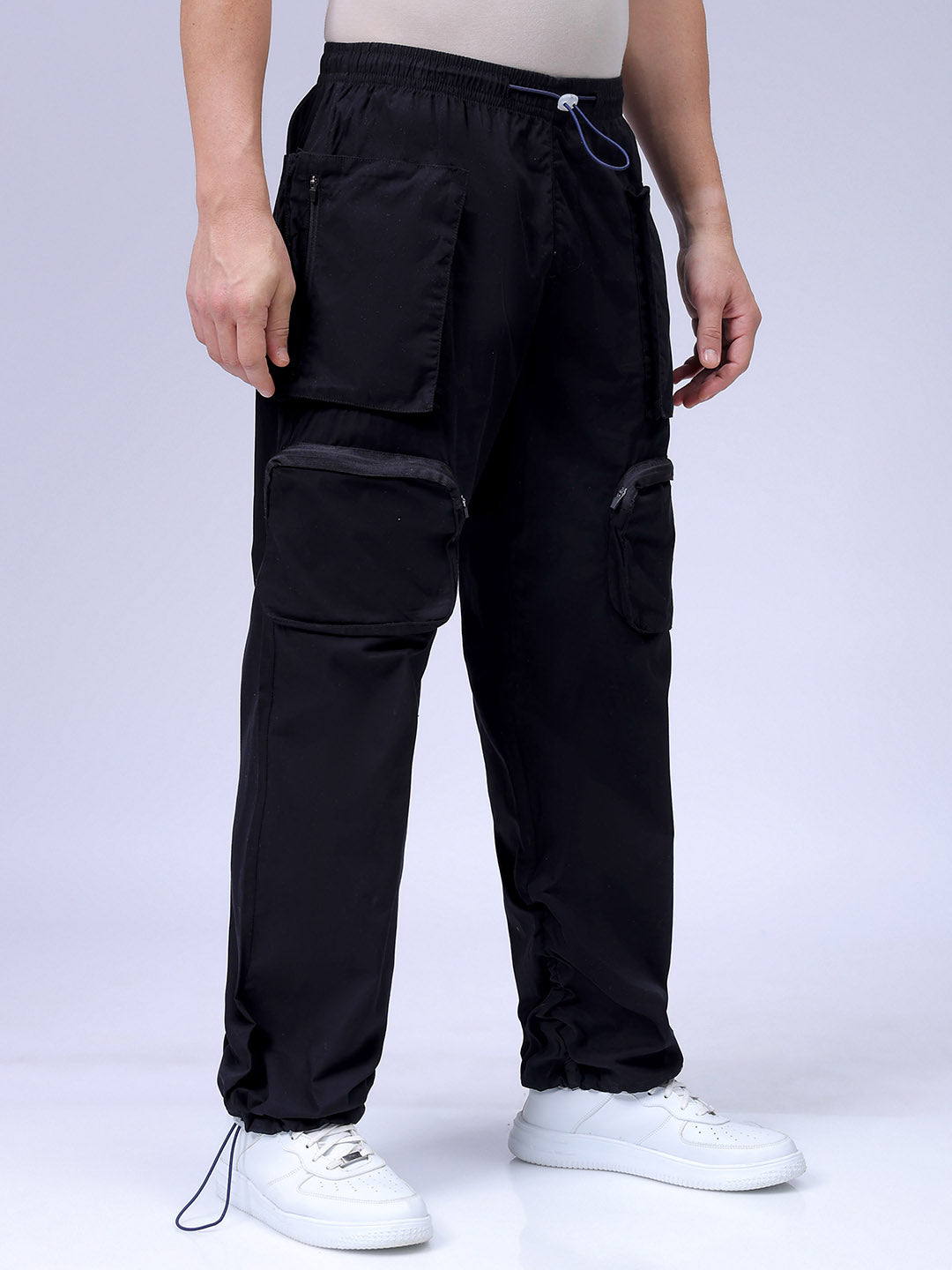 Men's Black Relaxed Fit Solid Utility Cargo Jogger