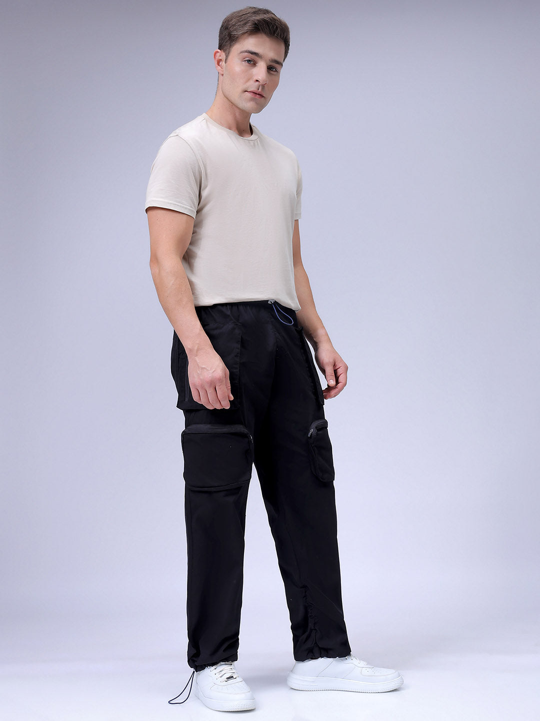Men's Black Relaxed Fit Solid Utility Cargo Jogger