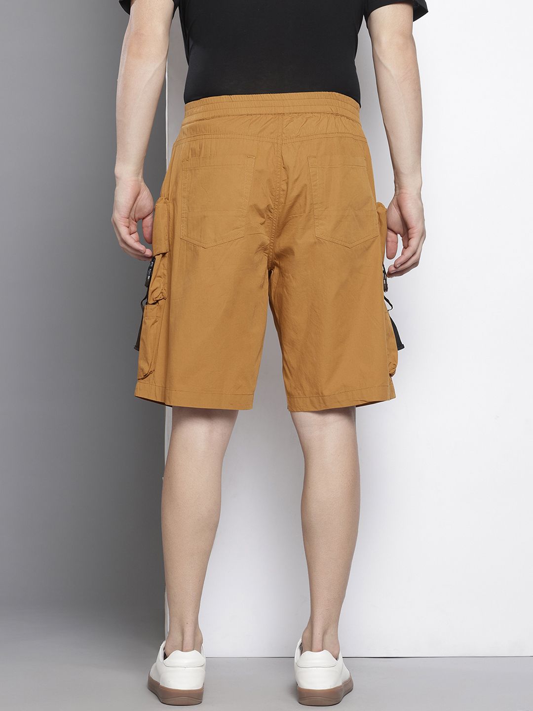 Men's Yellow Relaxed Fit Solid Cargo Shorts