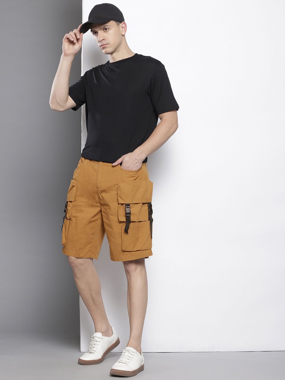 Men's Yellow Relaxed Fit Solid Cargo Shorts