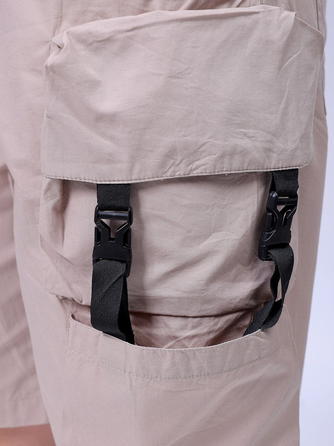 Men's Khaki Relaxed Fit Solid Utility Cargo Shorts