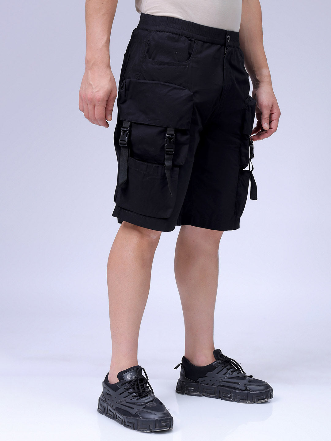 Men's Black Relaxed Fit Solid Utility Cargo Shorts