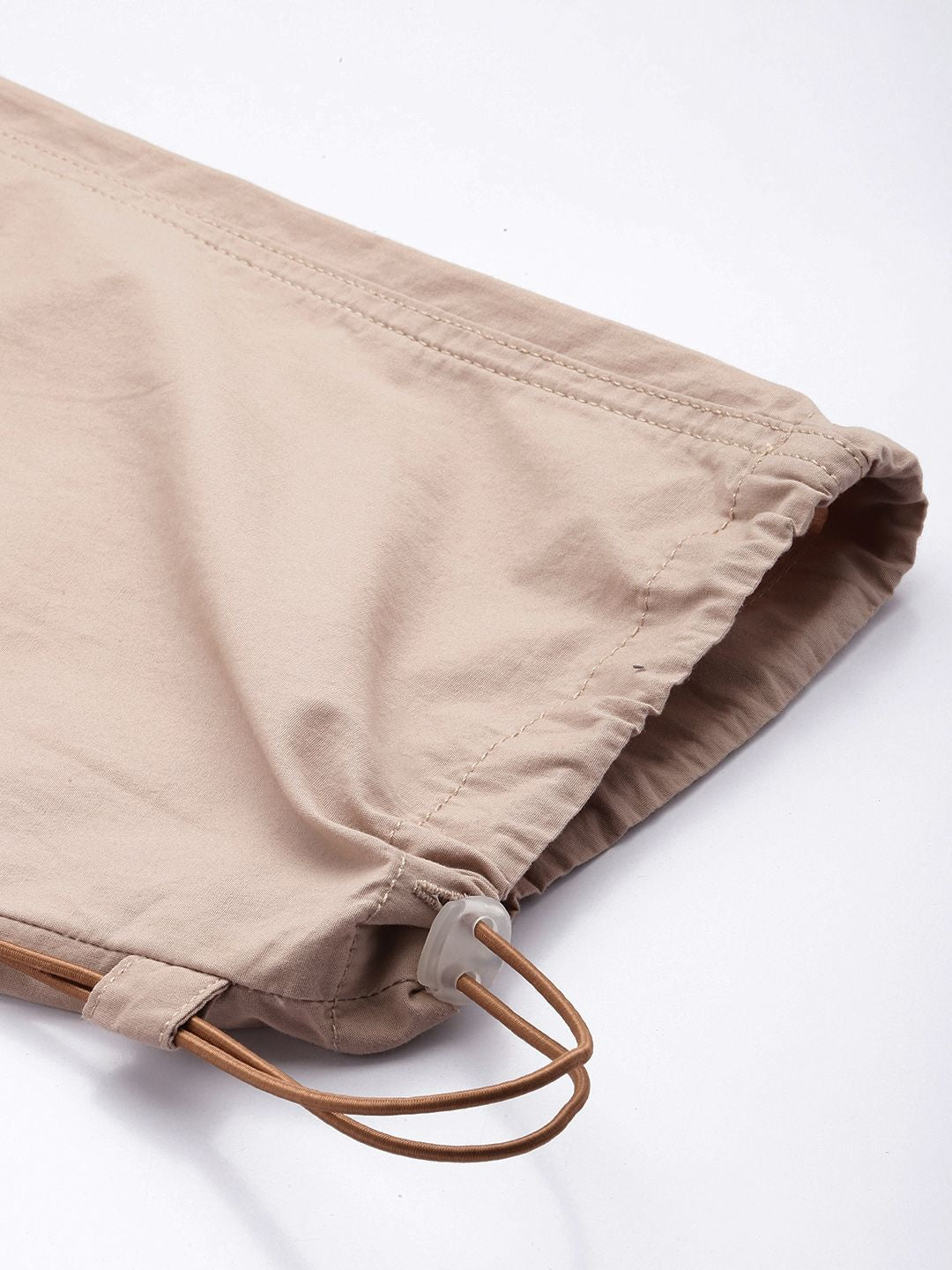 Men's White Relaxed Fit Solid Utility Cargo Jogger