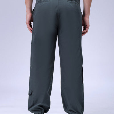 Men's Green Loose Fit Solid Zipper Jogger