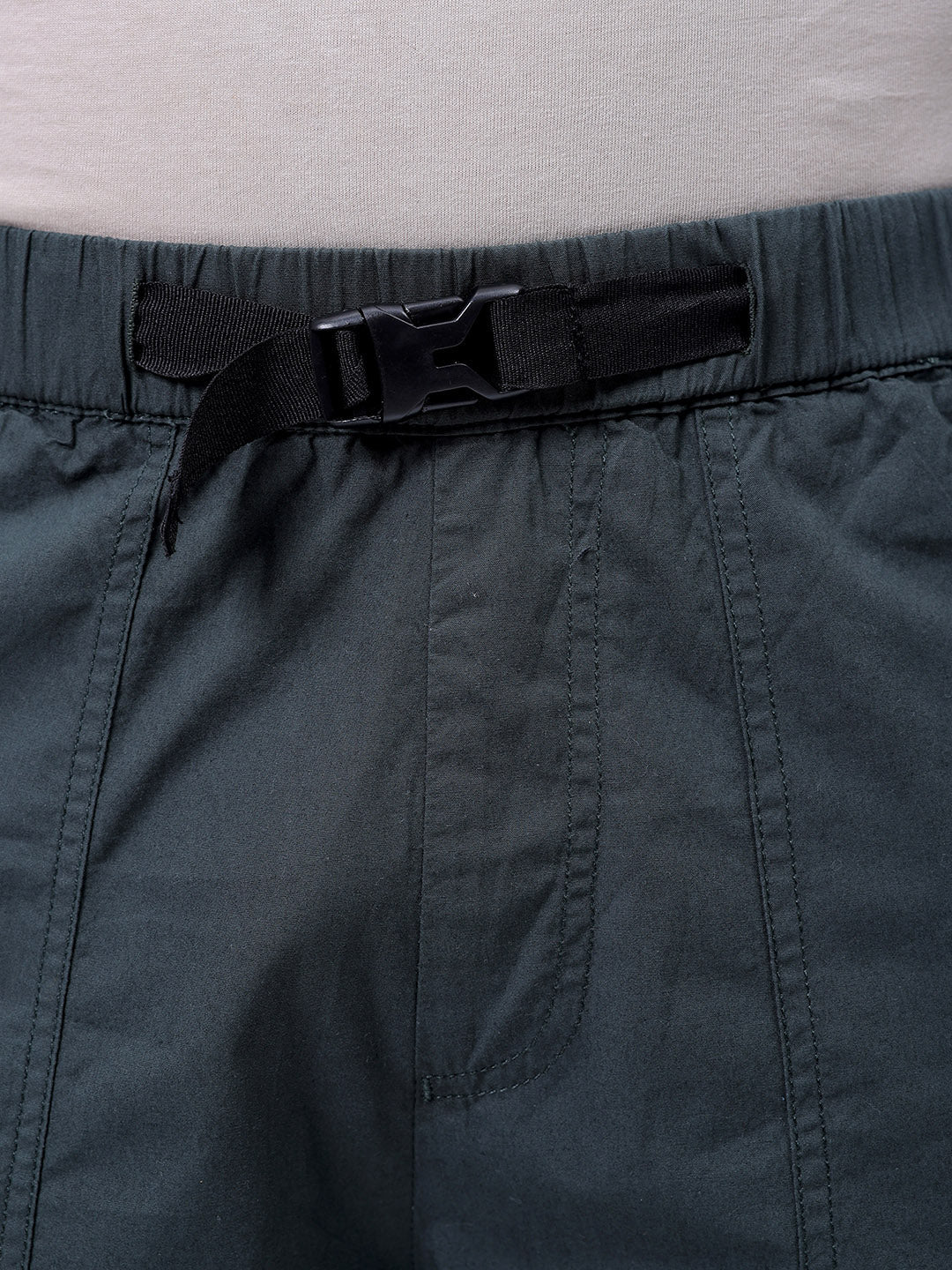 Men's Green Loose Fit Solid Zipper Jogger