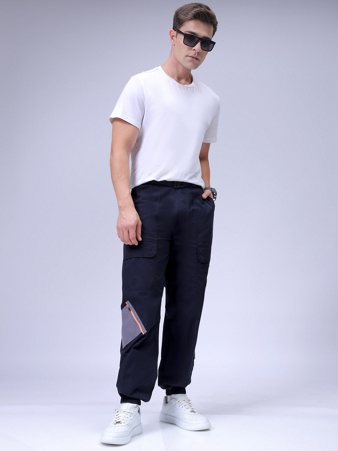 Men's Navy Blue Loose Fit Solid Zipper Jogger