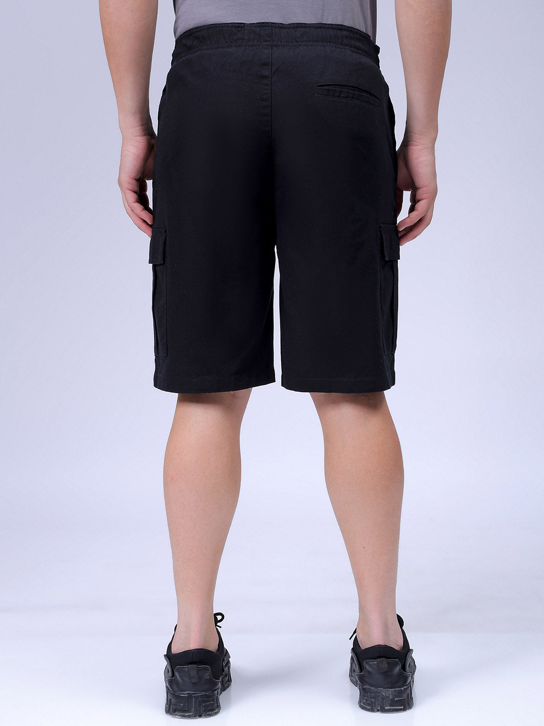 Men's Black Relaxed Fit Solid Utility Cargo Shorts