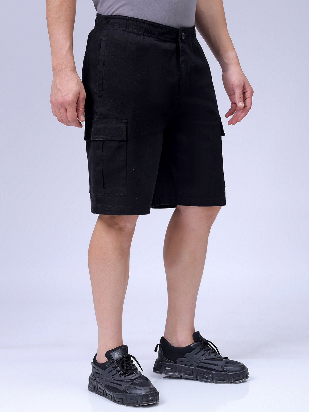 Men's Black Relaxed Fit Solid Utility Cargo Shorts