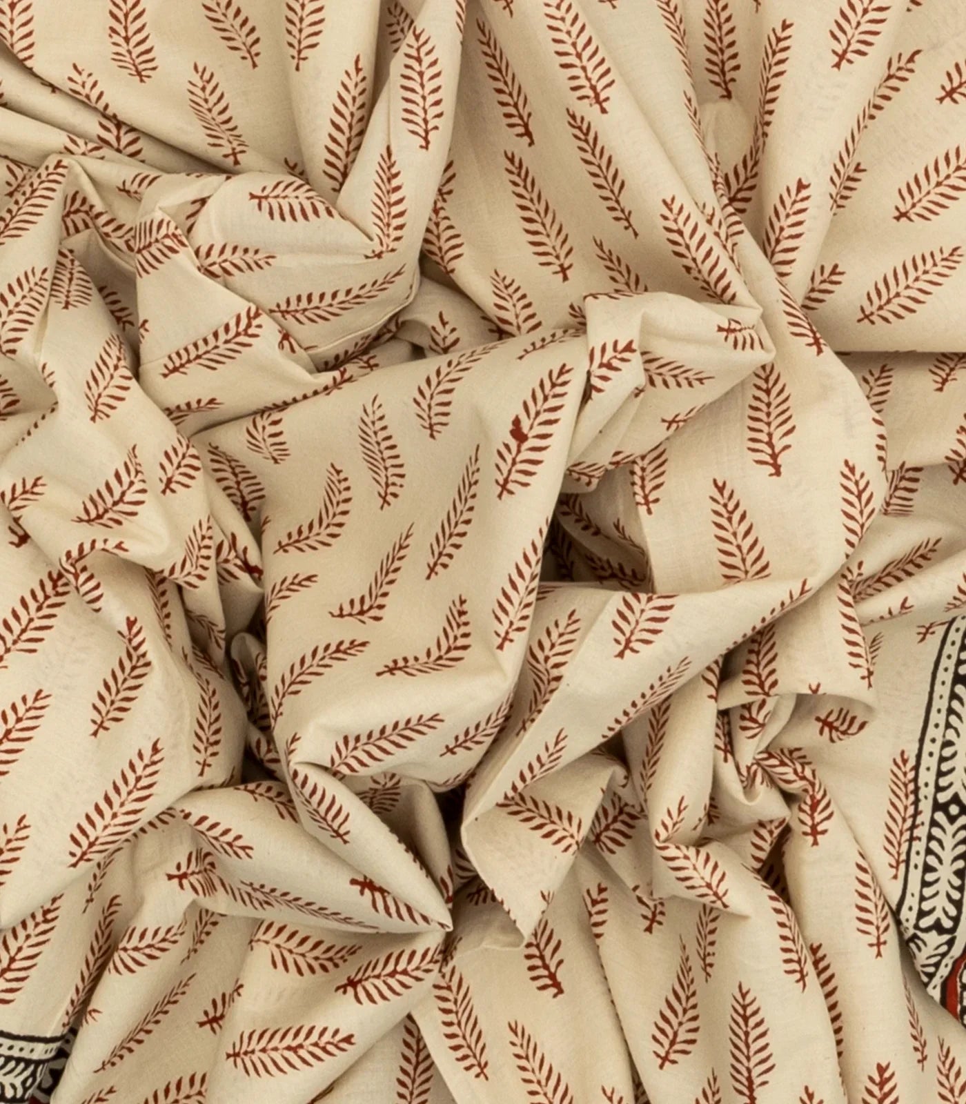 Cream Woven Jaipur Cotton Saree Printed With Crimson Floral Motifs