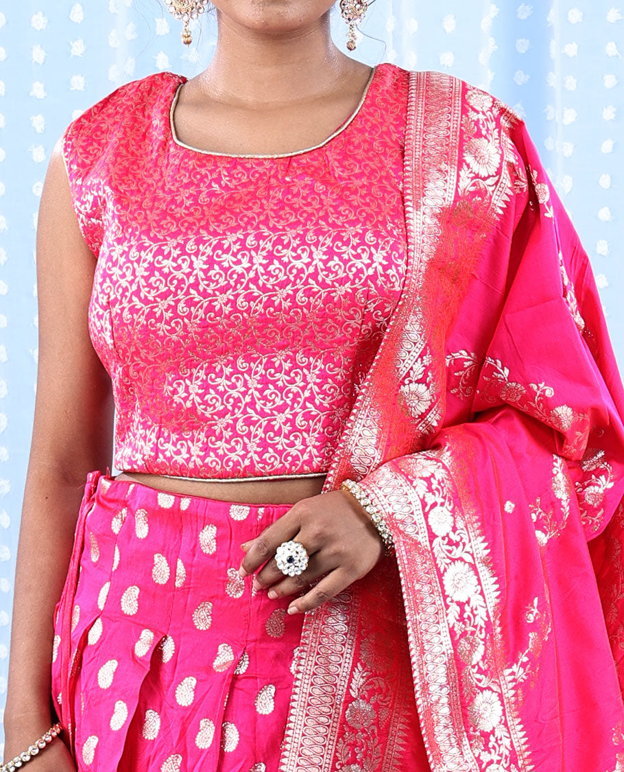 Fuschia banarasi readymade lehenga, floral jaal crop top, paisley motifs & intricate jacquard skirt & banarasi dupatta
