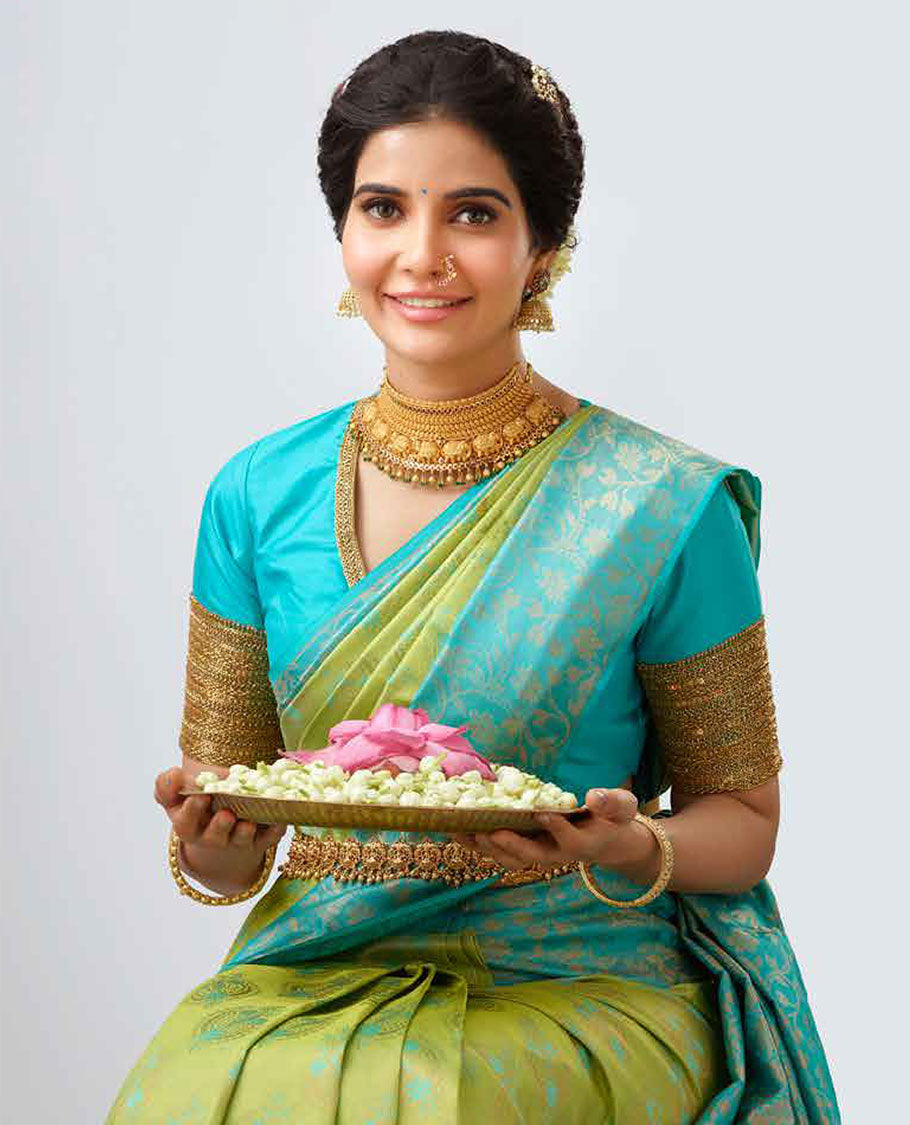 Green floral jacquard kancheepuram wedding silk saree, contrast zari floral vine border & pallu of intricate designs