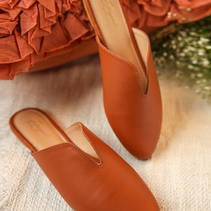 Coconut Shell Leather Mules