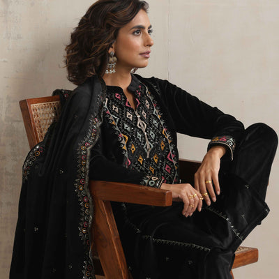 trueBrowns Black Velvet Geometric Embroidered Kurta Pant Dupatta Set