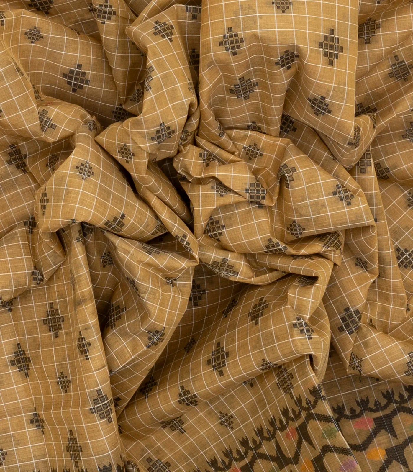 Beige Bengal Cotton Saree With Checks & Floral Motifs