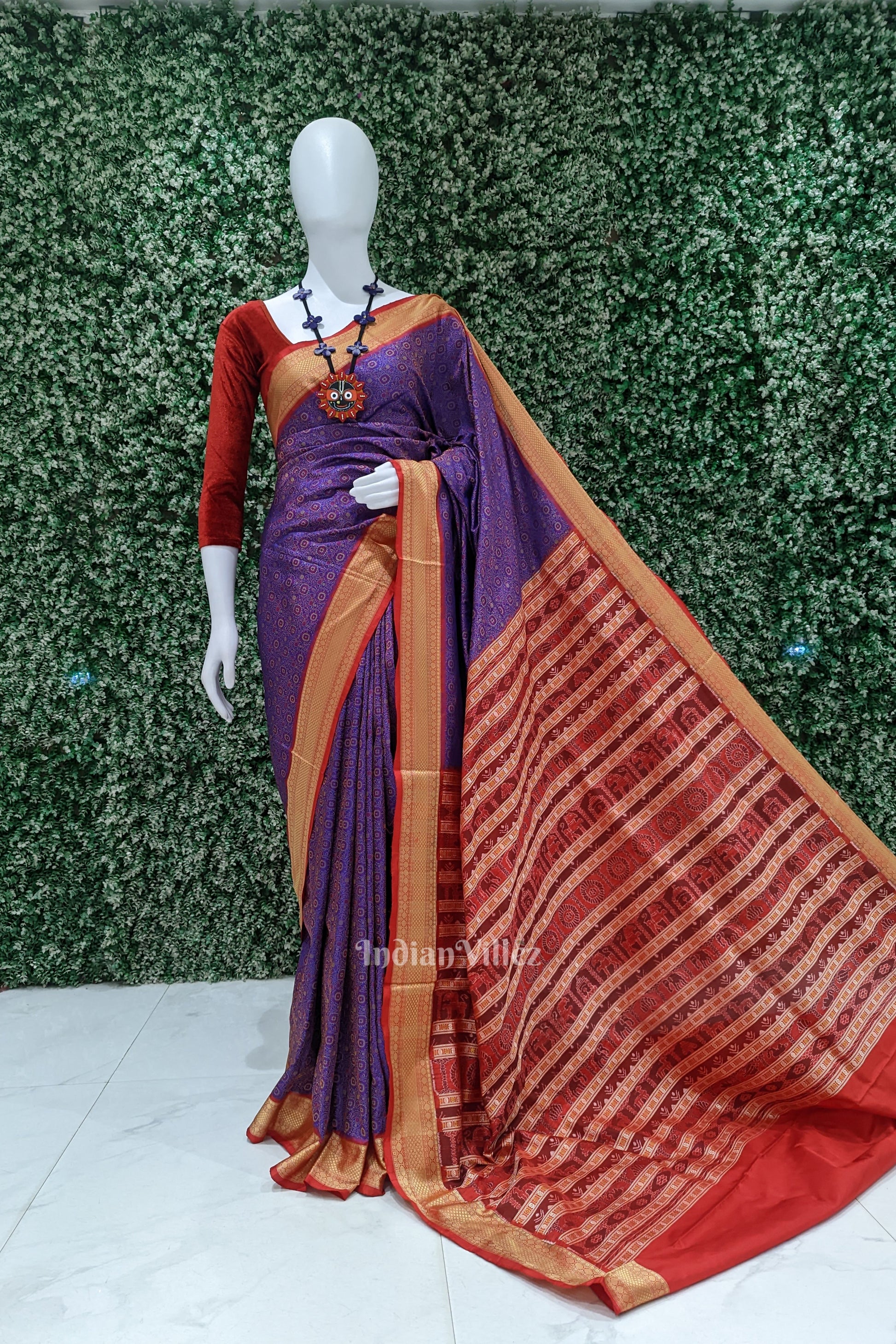 Blue Red Flower Design Bomkai Sambalpuri Ikat Silk Saree