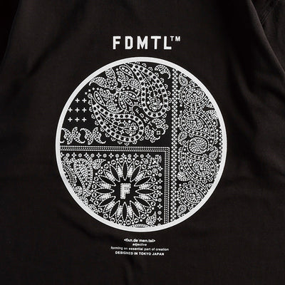 FDMTL | PRINTED PAISLEY TEE SUMI  { BLACK