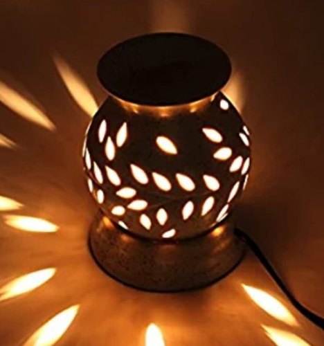 ELECTRIC AROMA OIL DIFFUSER WITH ESSENTIAL OIL