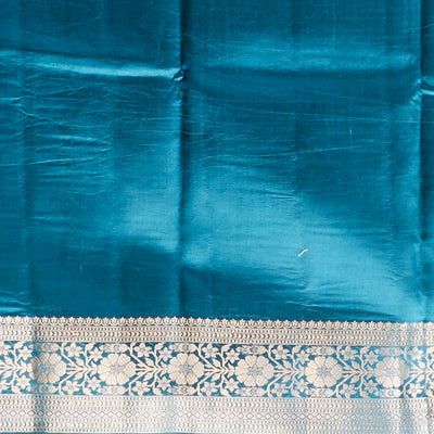 Green  floral vine zari design dupion with contrast inricate zari design border