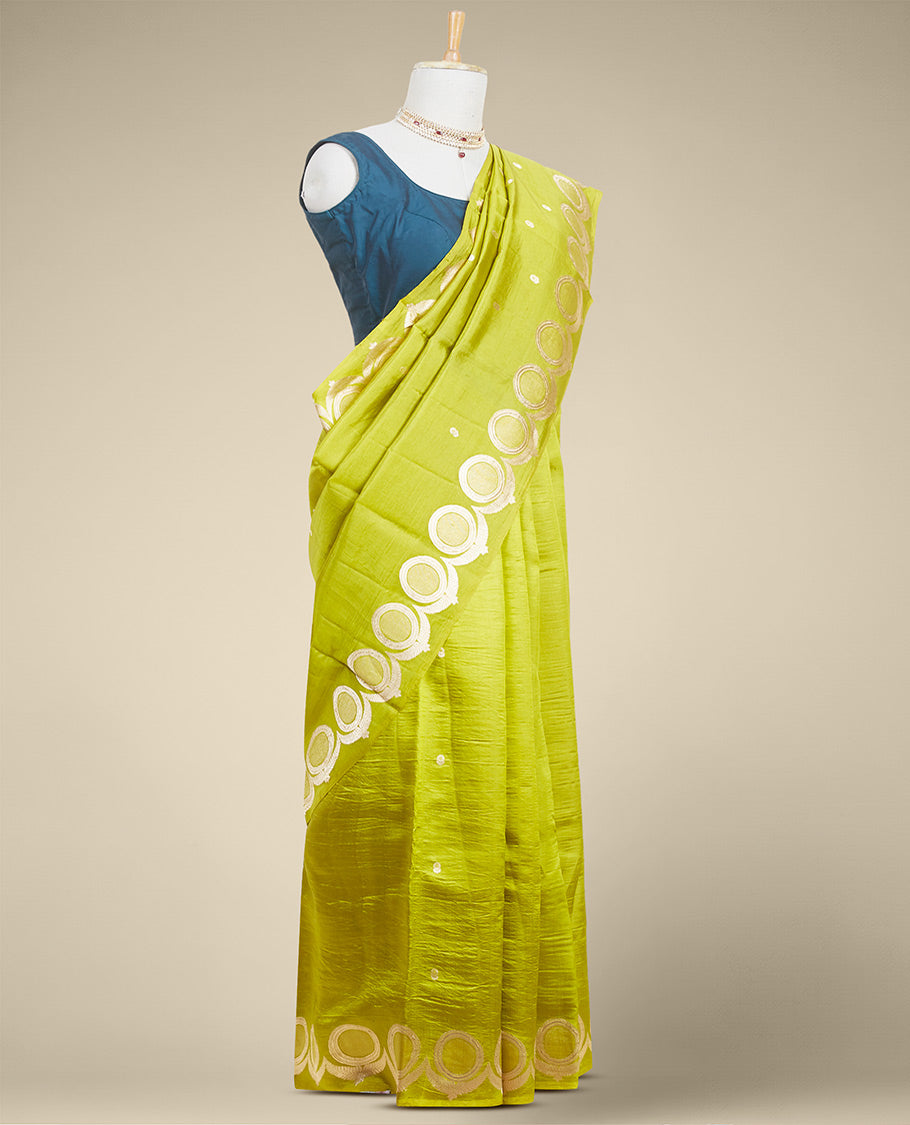 Green floral buttas banaras silk saree with floral buttas border