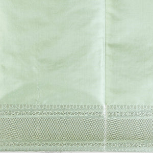 Green floral jacquard kathan silk saree with self-intricate zari border