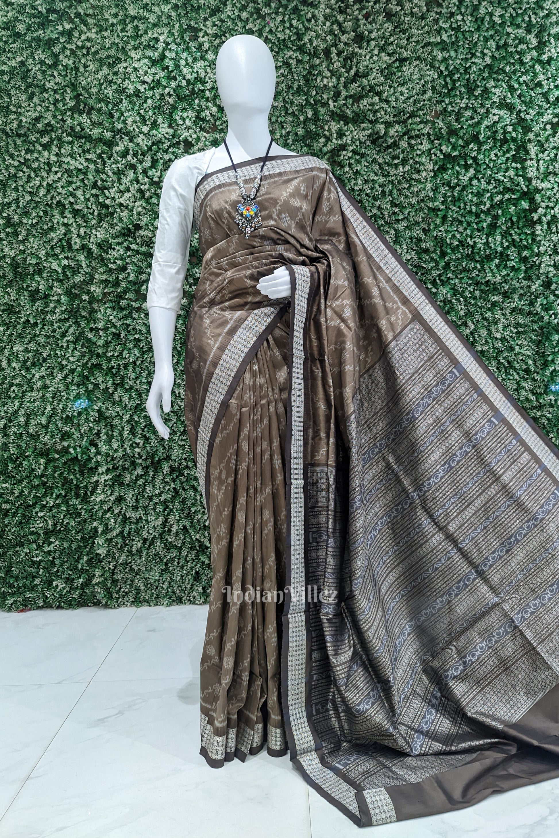 Greige Gray Odisha Handloom Natural Dyed Sambalpuri Silk Saree