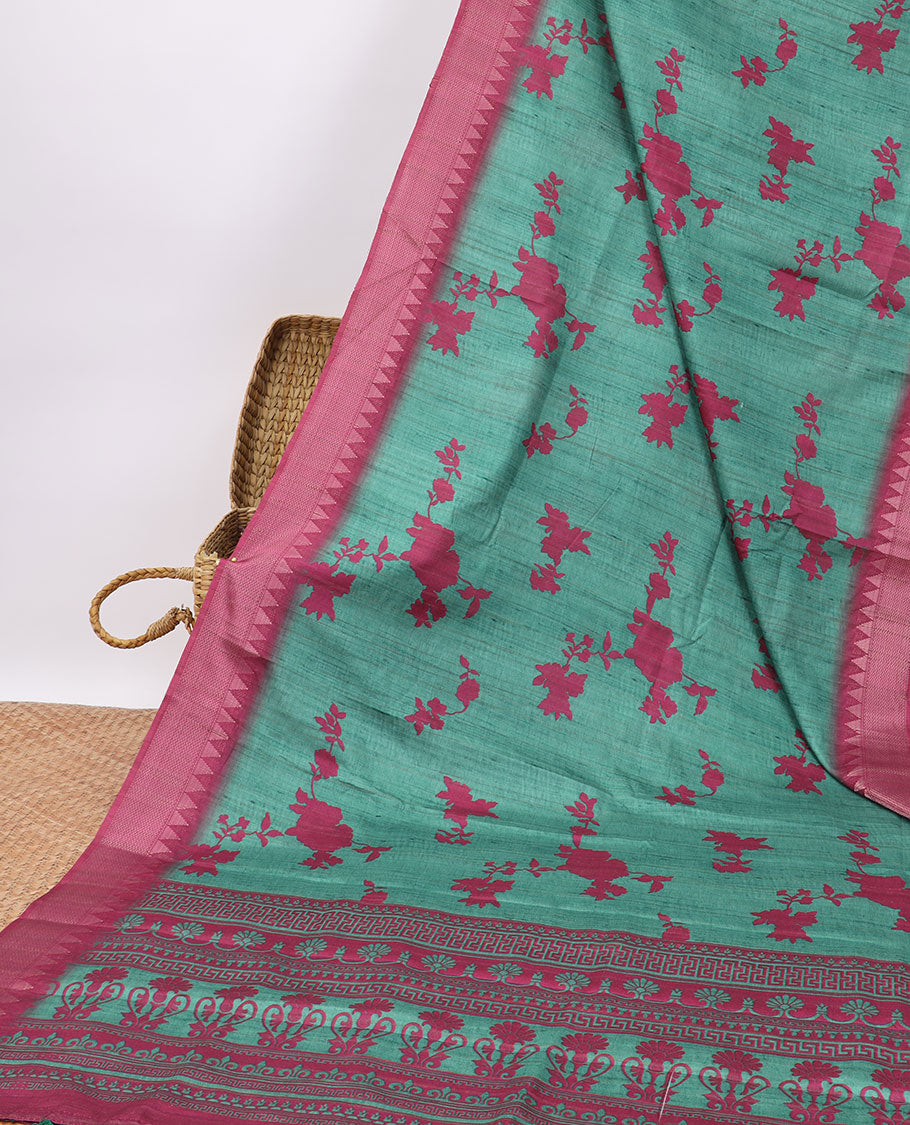 Green floral design semi-banaras tussar saree with contrast temple zari border & floral design pallu