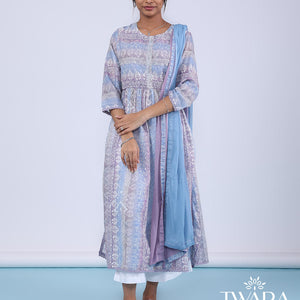 Twara multi-color readymade suit, intricate batik printed 3/4th sleeve round neck top & double-color lace border dupatta