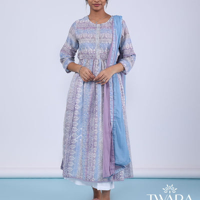 Twara multi-color readymade suit, intricate batik printed 3/4th sleeve round neck top & double-color lace border dupatta