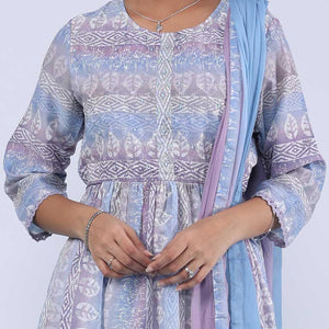 Twara multi-color readymade suit, intricate batik printed 3/4th sleeve round neck top & double-color lace border dupatta