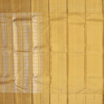 Gold zari jacquard silksaree, zari border of muthu,kodi visiry & chevron designs & bogudi,kuyil kann & zari stripes