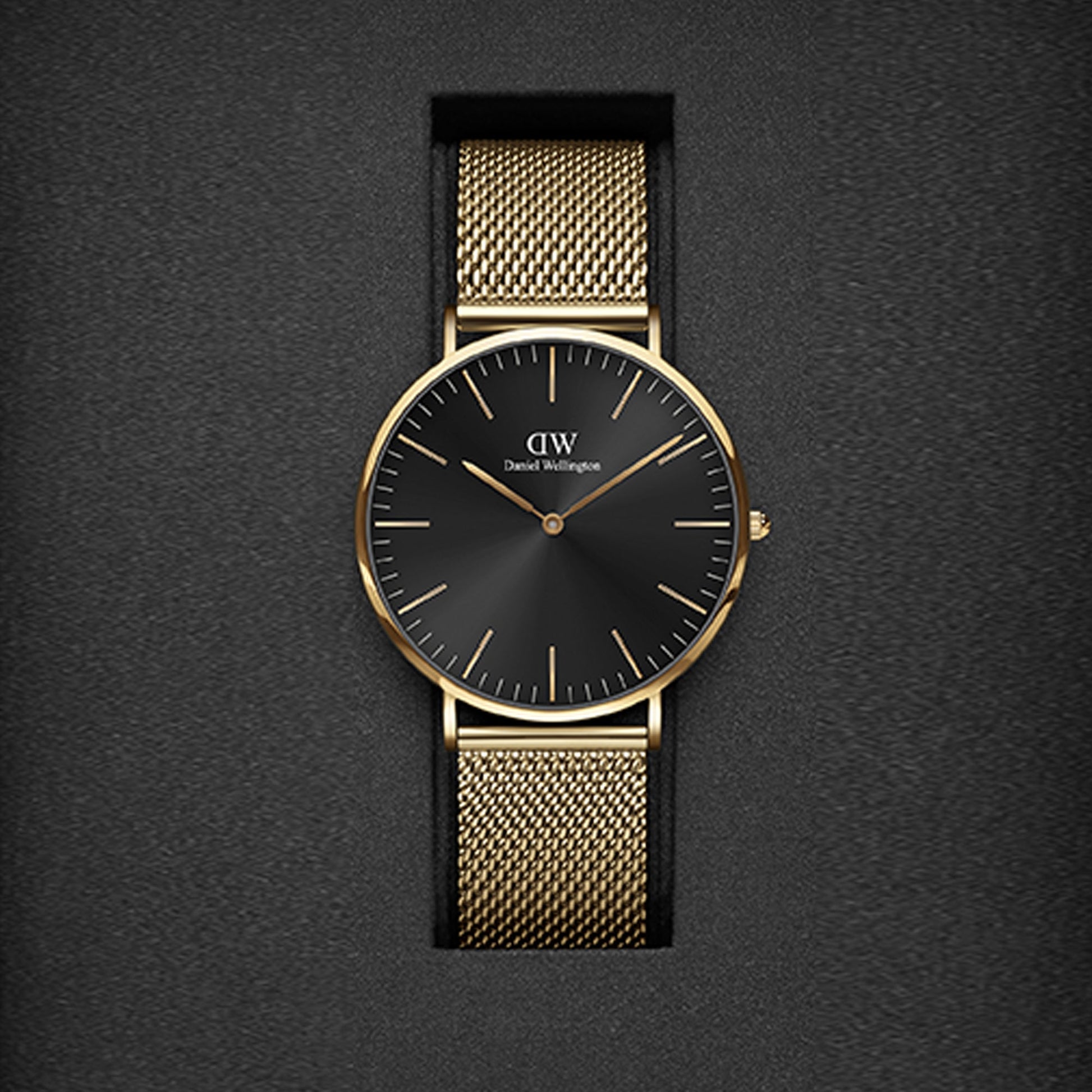 Classic Men Quartz Black Dial Analog Stainless Steel Watch DW00100631K