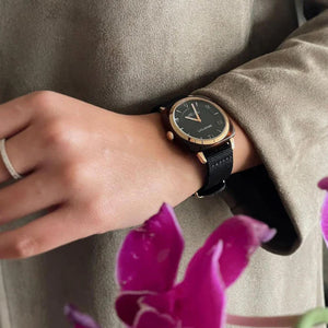 Clubmaster Chic Women Quartz Black Dial Analog Nato Watch 17536.PRA.T.1.NB