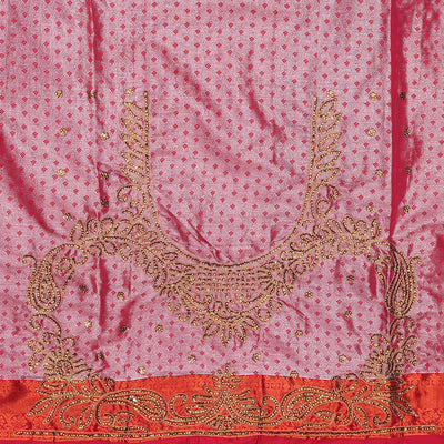Green floral jacquard & stone embroidery silksaree,contrast zari & stonework scallop border & intricate pallu