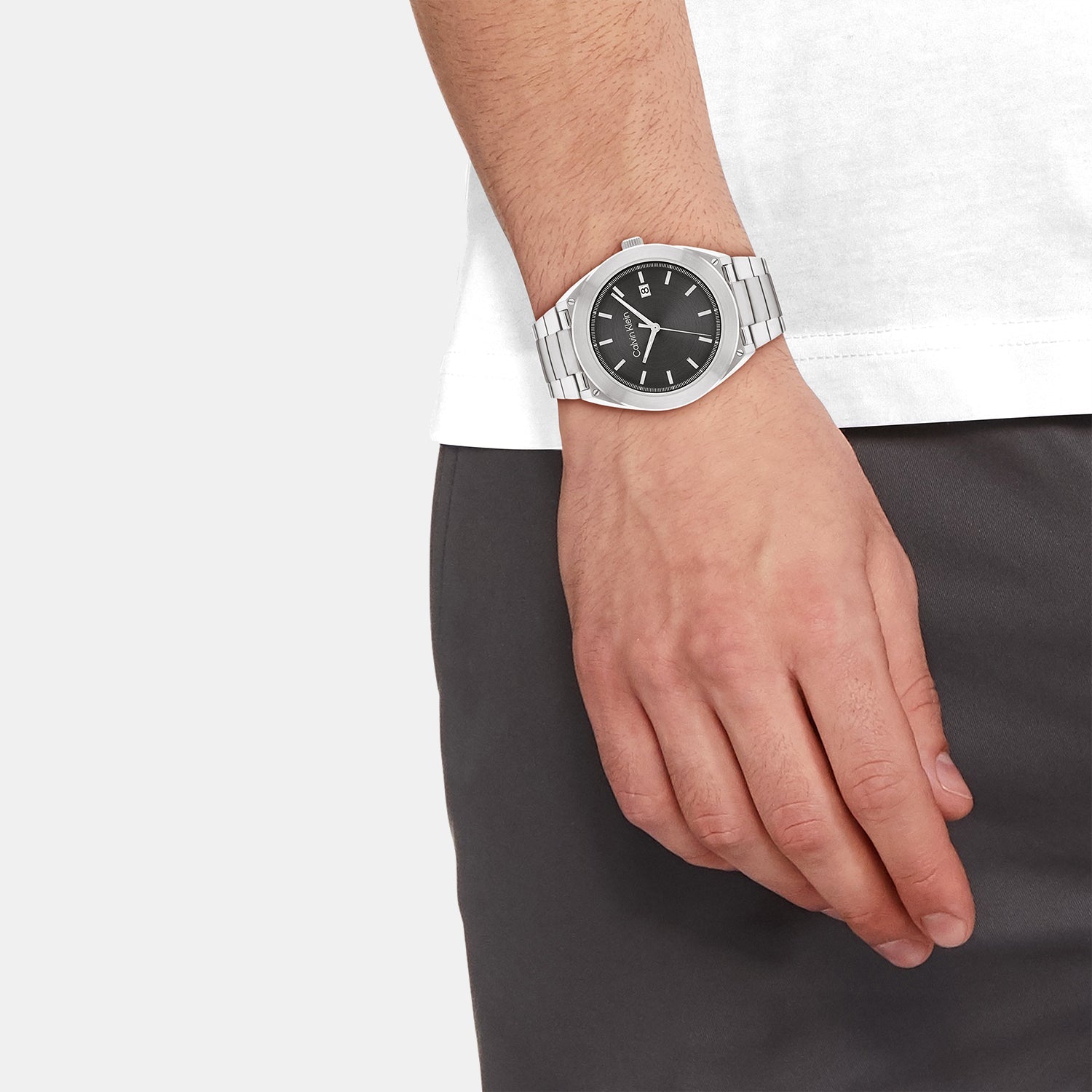 Casual Essentials Men Quartz Grey Dial Analog Stainless Steel Watch 25200196