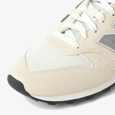 New Balance | 996 { BEIGE