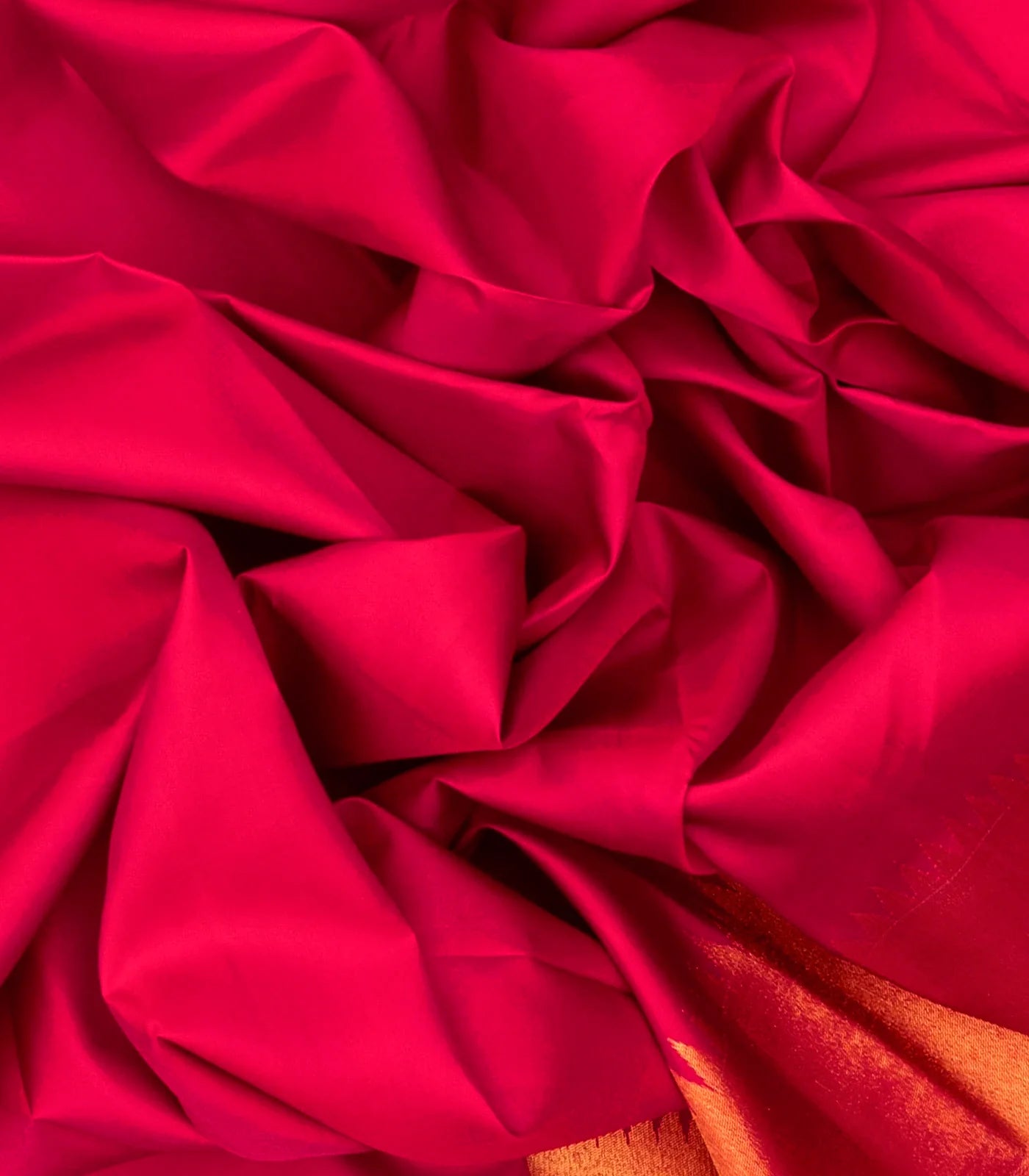 Crimson Handloom Kanchipuram Silk Saree With Zari Temple Border