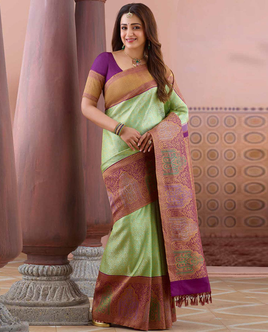 Green floral jacquard silksaree,contrast jaal pallu & korvai meenakari border of thilakam mokku,banaras,muthu,poun,manga