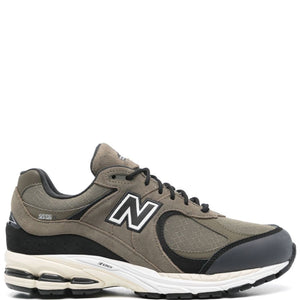 New Balance 2002R Sneakers