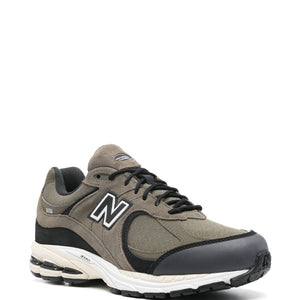 New Balance 2002R Sneakers