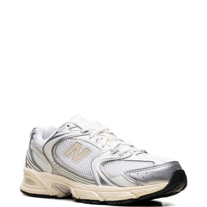 New Balance 530 trainers