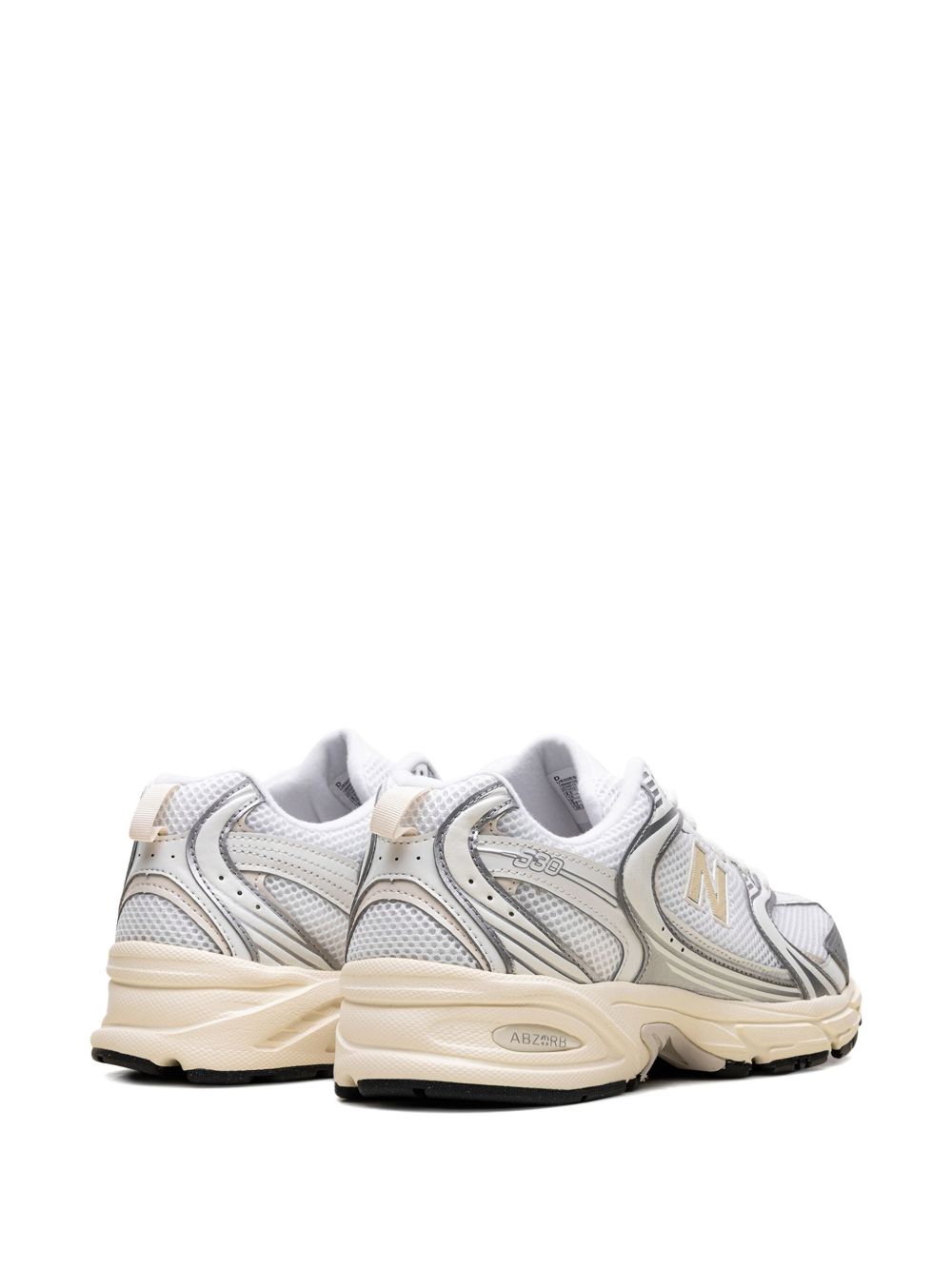 New Balance 530 trainers