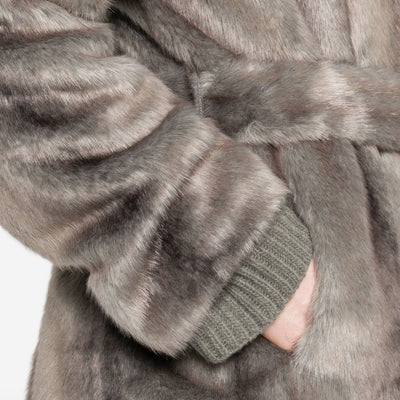 Thelaurent Faux fur coat