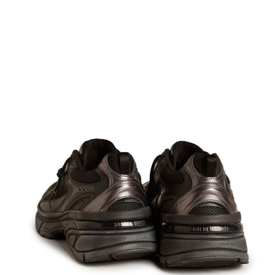Golden Goose Women’s Lightstar with black leather Sneaker