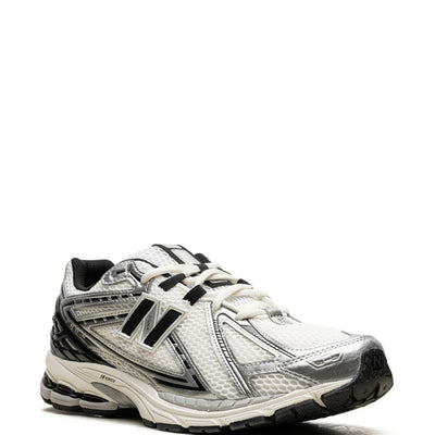 New Balance 1906 Sneakers