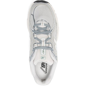 New Balance 740 Sneakers