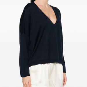 Beyou Cashmere and silk v-necked sweater